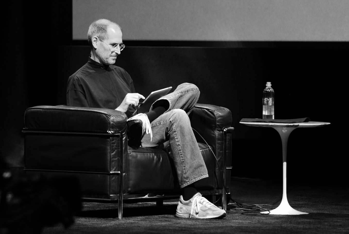 li-es-steve-jobs